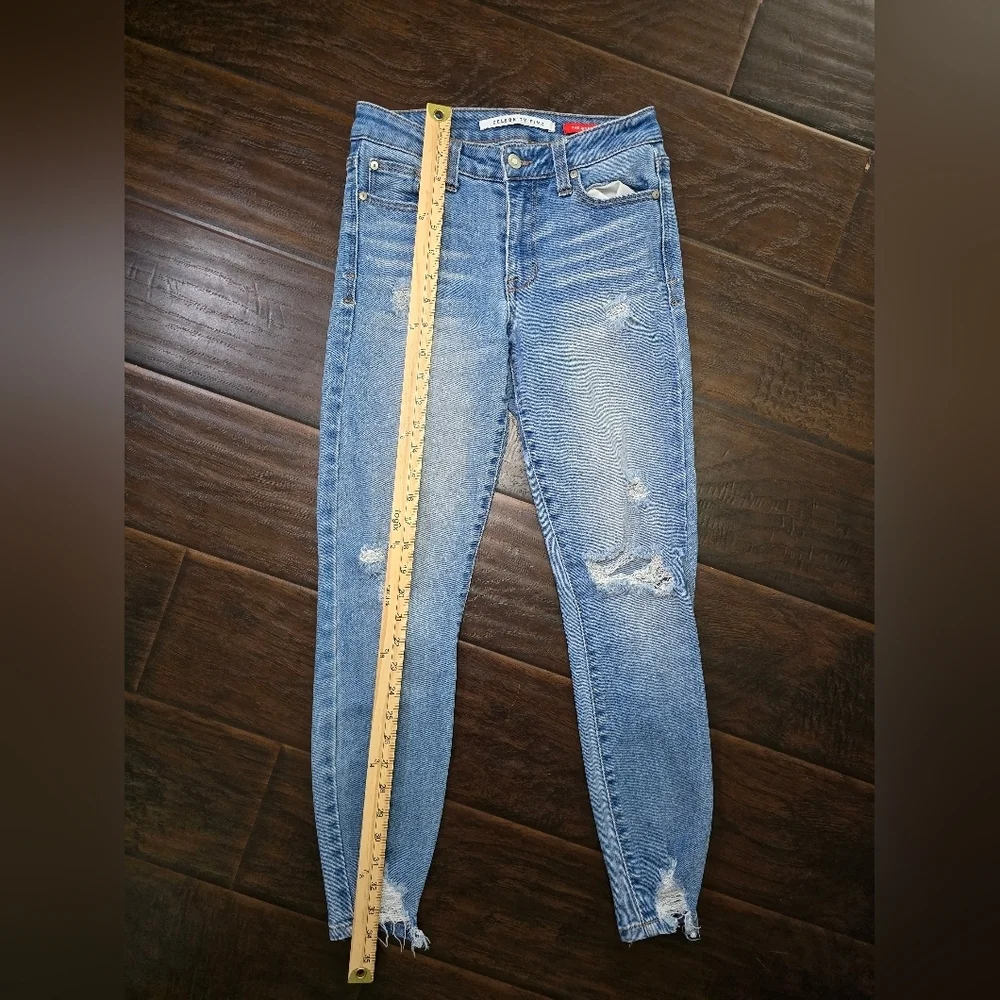 Celebrity Pink Womens Shredded Skinny Light Denim Blue Jeans Size 1